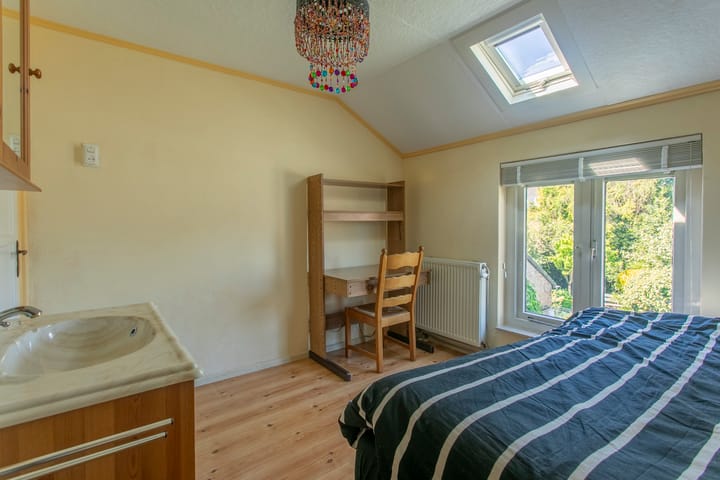 Foto 21 van Ferdinand Bollaan 13