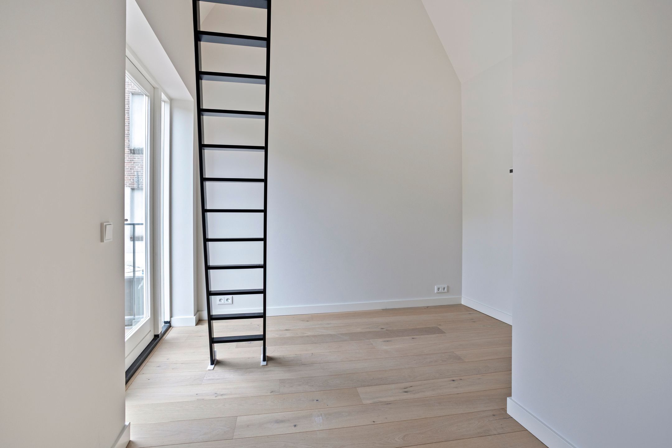 Foto 21 van Brabantse Turfmarkt 93-B