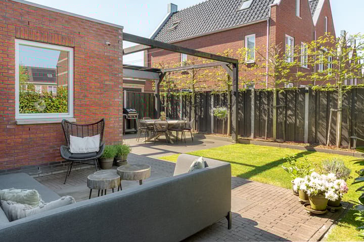 Photo 2 of Stadhouderlaan 46