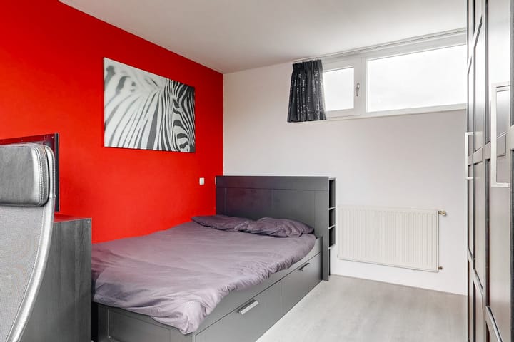 Foto 24 van Brenner 64