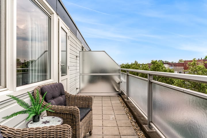 Foto 27 van Brenner 64