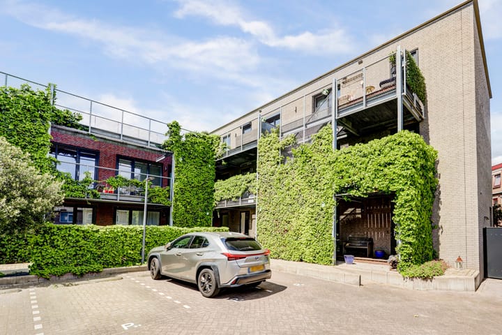 Photo 2 of Reinaldstraat 35