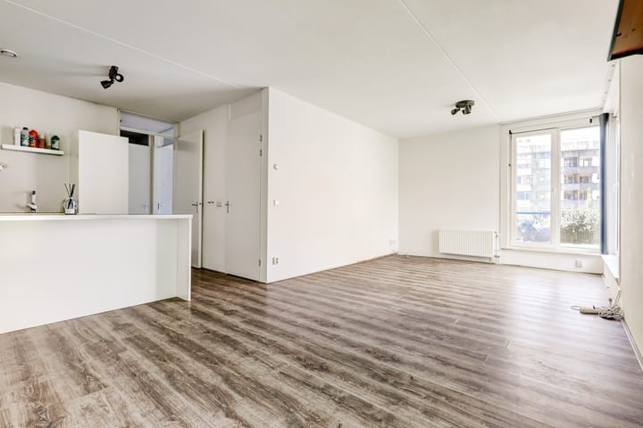 Photo 6 of Reinaldstraat 35