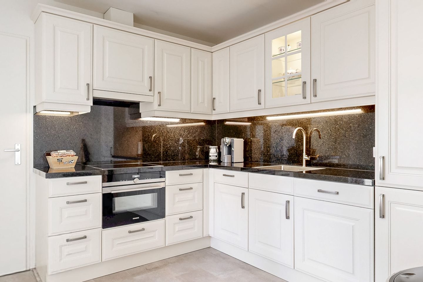 Foto 10 van Kamperfoeliestraat 44