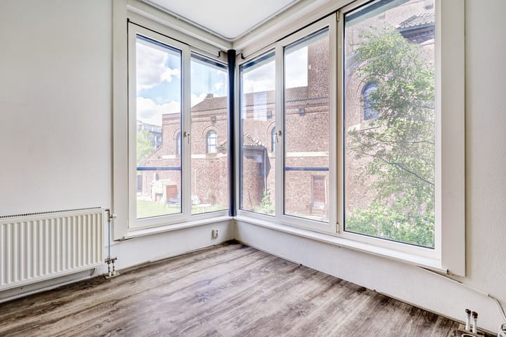 Photo 9 of Reinaldstraat 35