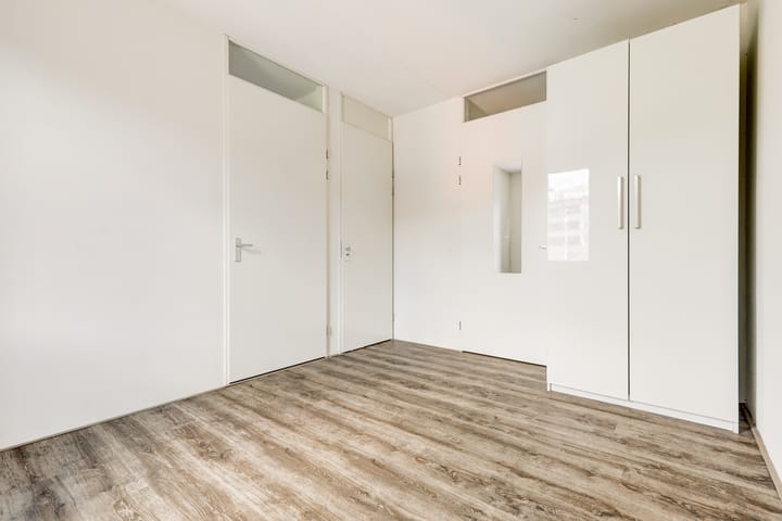 Photo 14 of Reinaldstraat 35