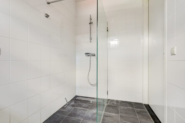 Photo 15 of Reinaldstraat 35