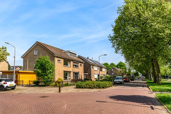 Foto 44 van Kamperfoeliestraat 44