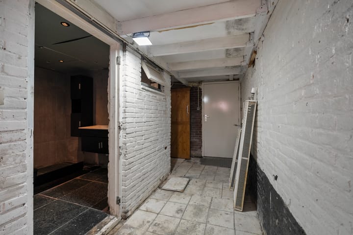 Foto 16 van Brouwerstraat 39