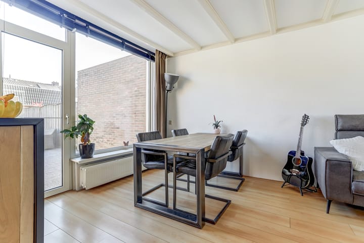 Foto 10 van van Galenstraat 9