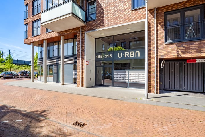 Foto 33 van Miles Davisstraat 231