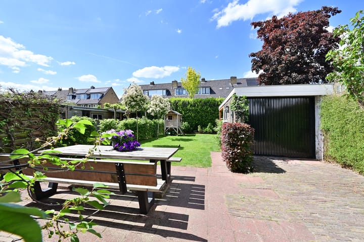 Photo 27 of Loosdrechtseweg 96