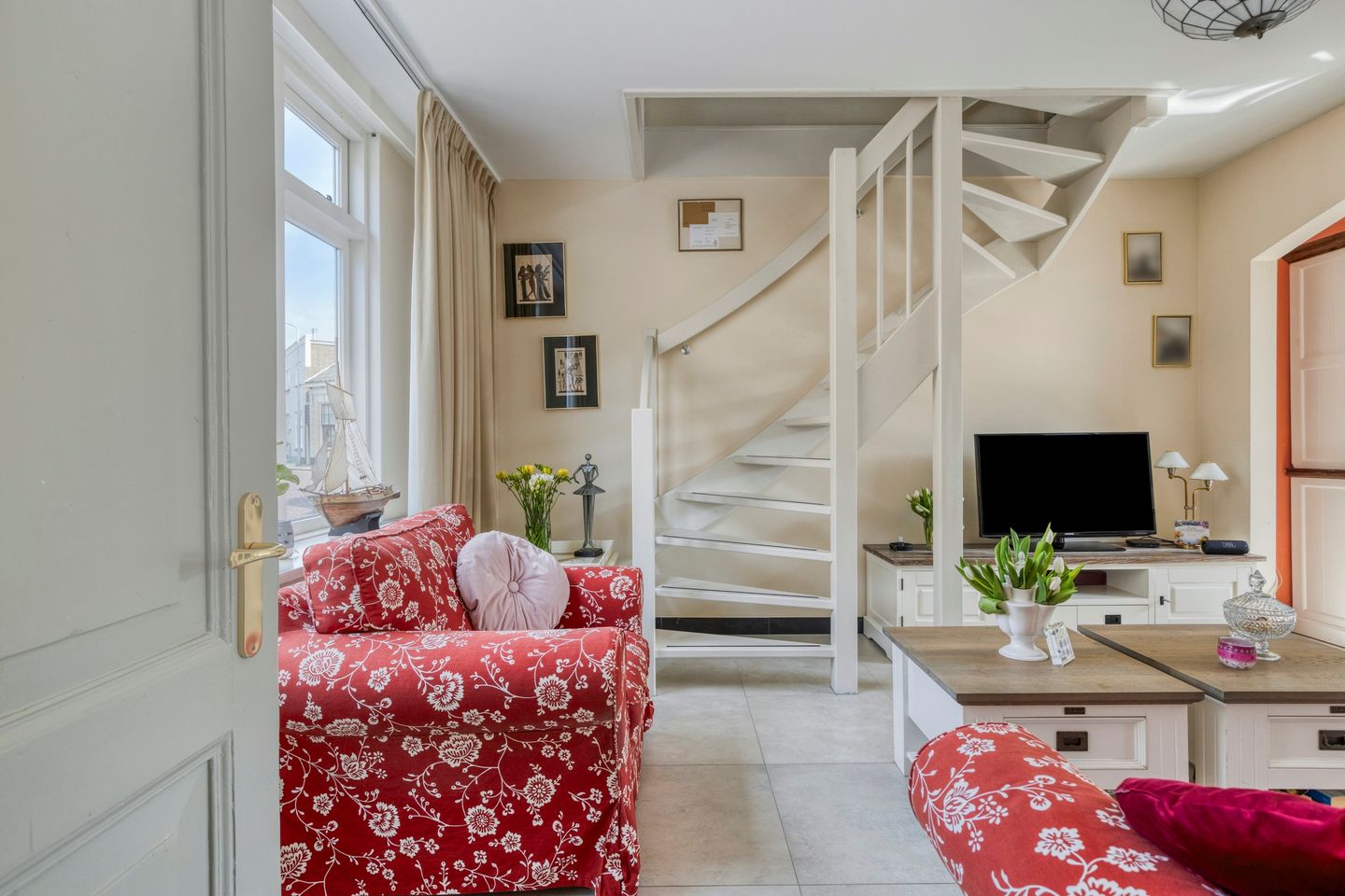 Foto 10 van Spuistraat 30