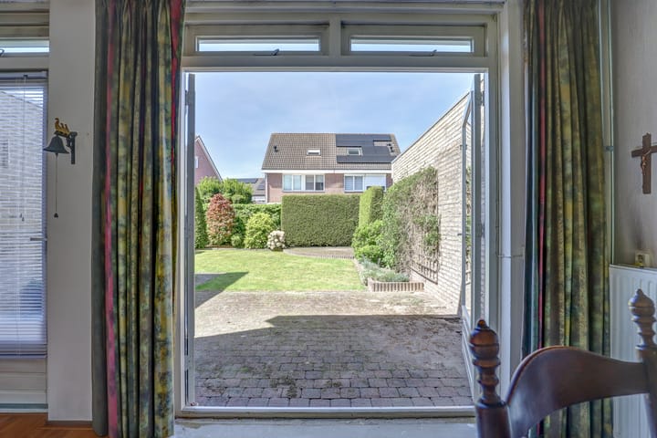 Foto 3 van Zilverschoon 9