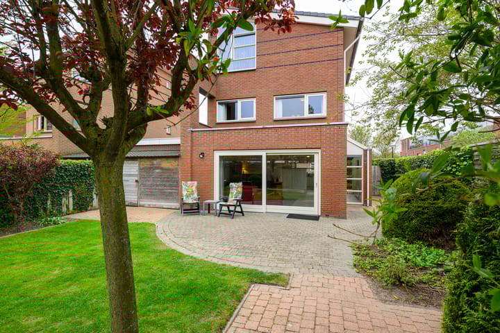 Foto 12 van Hofje van Maat 32