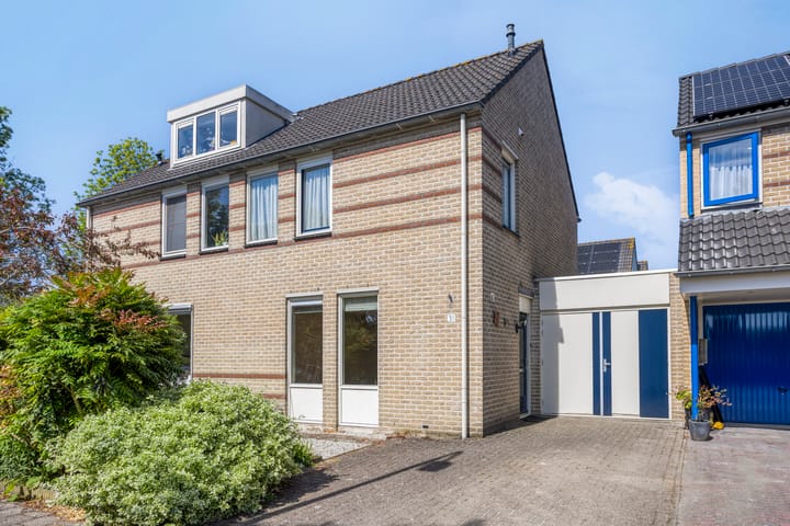 Photo 1 of Kamperfoelielaan 31