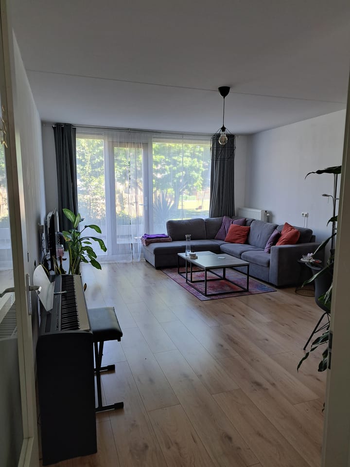 Photo 5 of Burgemeester Van Leeuwenlaan 126