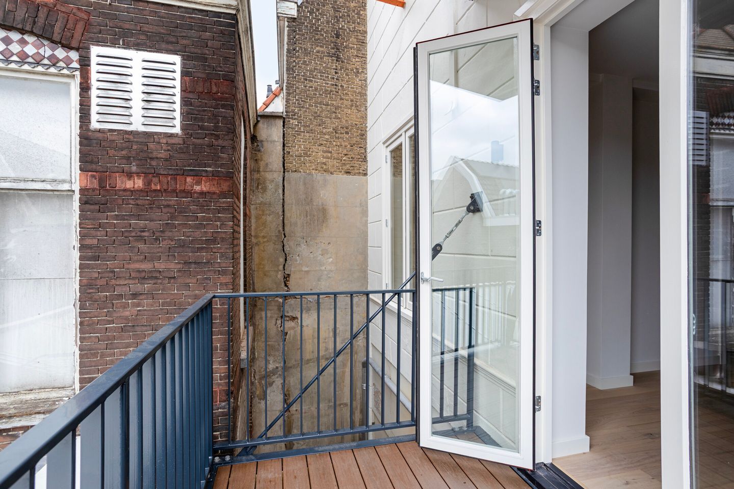 Foto 10 van Brabantse Turfmarkt 101