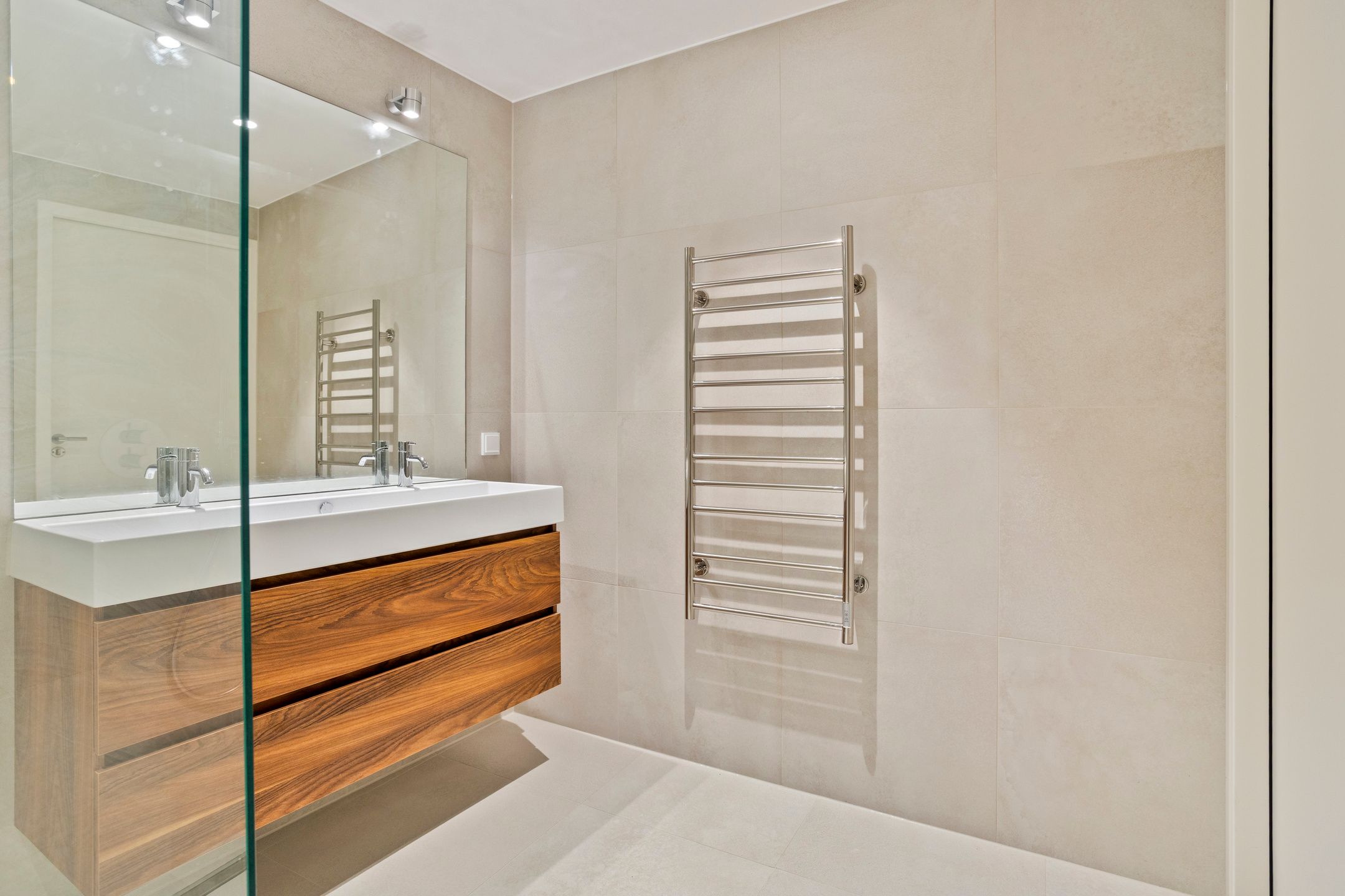 Foto 15 van Brabantse Turfmarkt 101