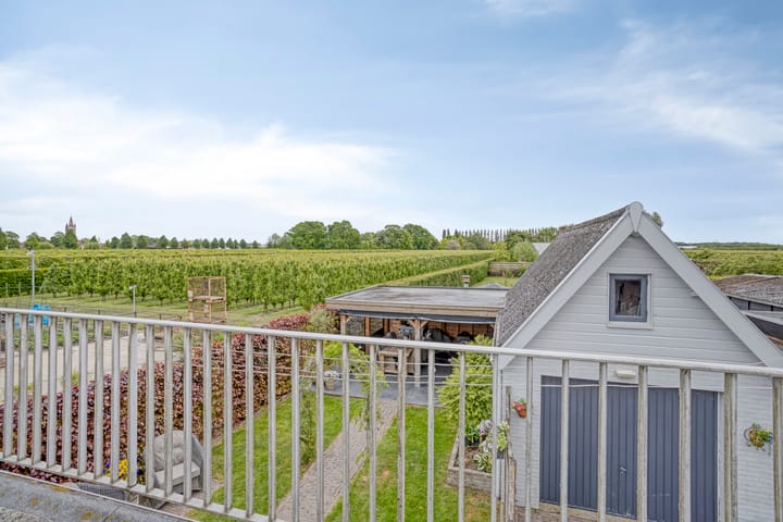 Foto 2 van Oostweg 3