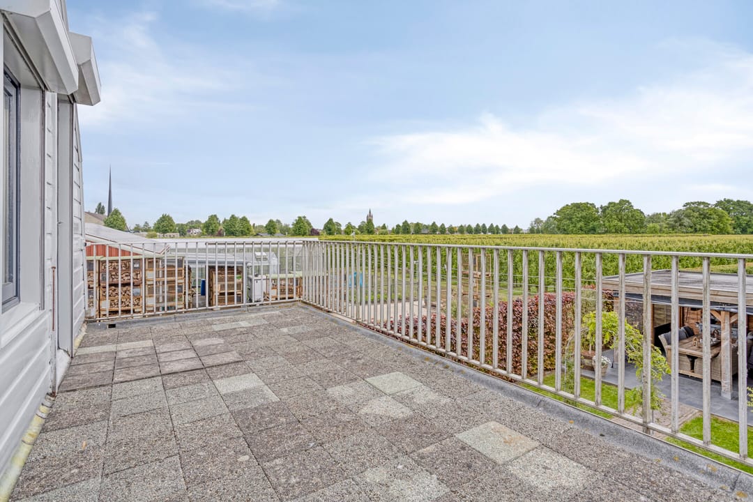 Photo 37 of Oostweg 3