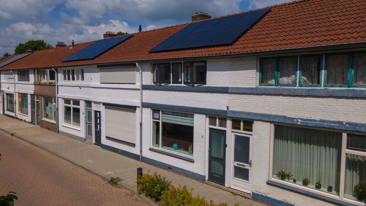 Foto 1 van De Ruijterstraat 37