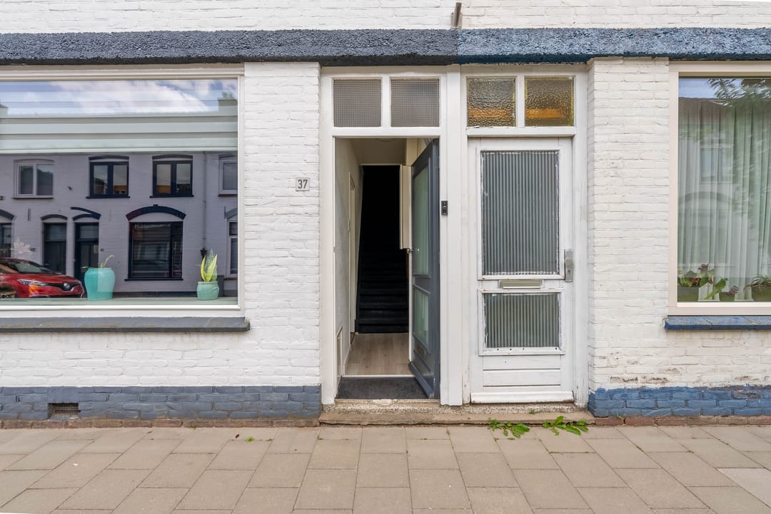 Foto 7 van De Ruijterstraat 37