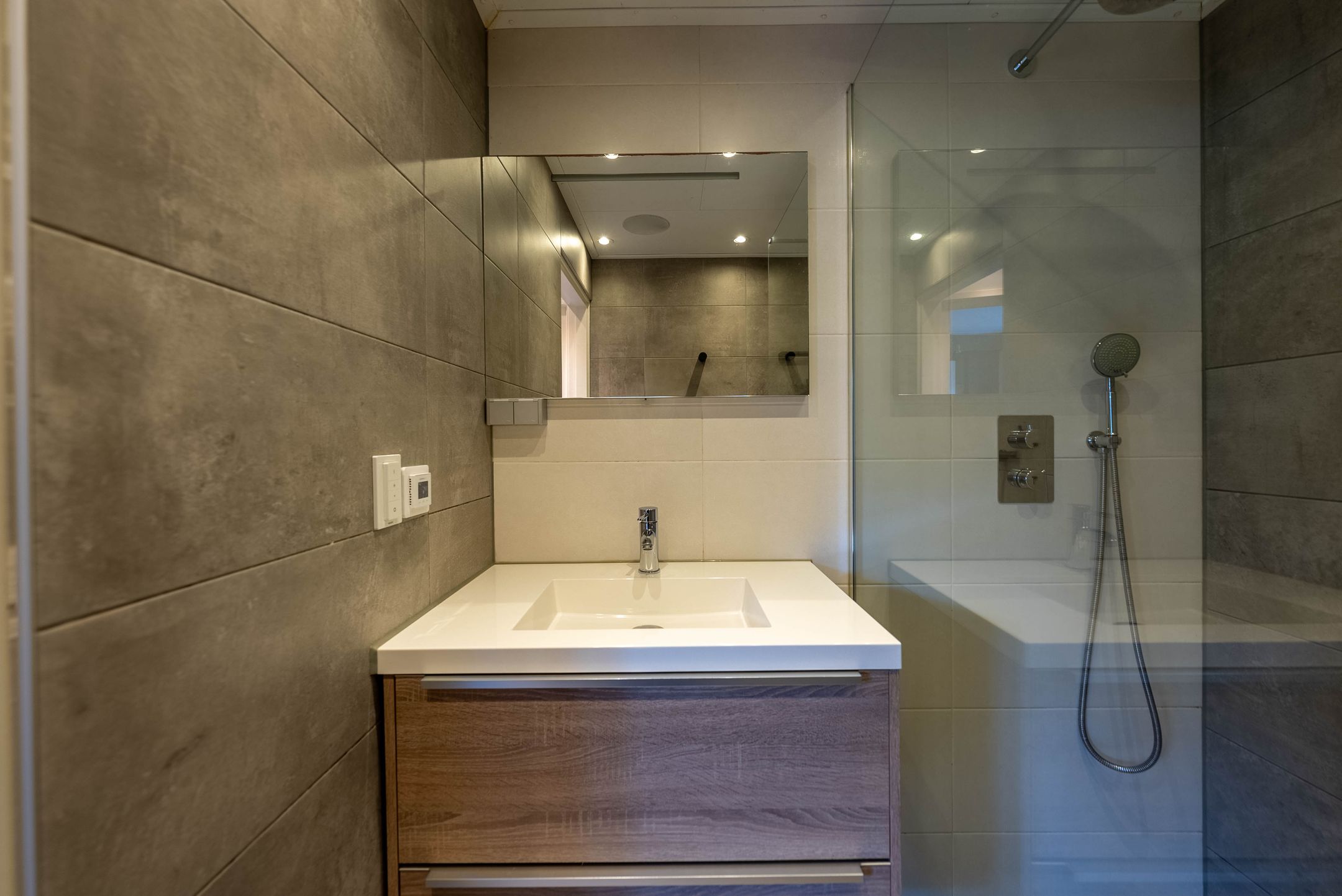 Foto 30 van De Ruijterstraat 37