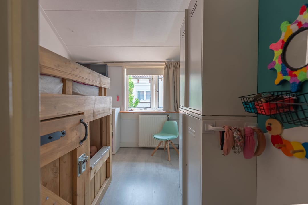 Foto 37 van De Ruijterstraat 37