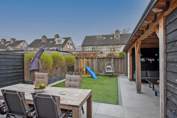 Foto 4 van Clematishof 66