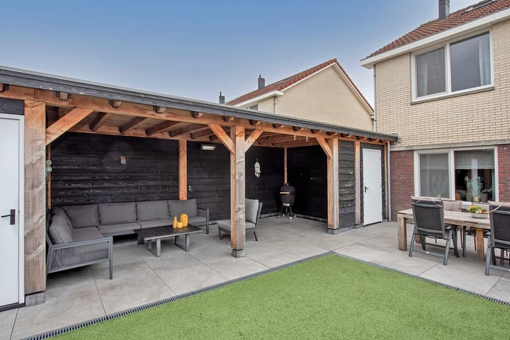 Foto 26 van Clematishof 66