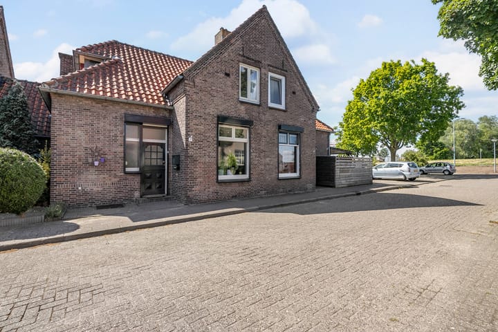 Foto 1 van Carnalaan 4