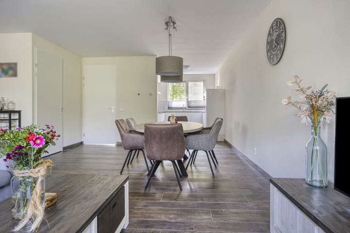 Foto 6 van Kamille 32