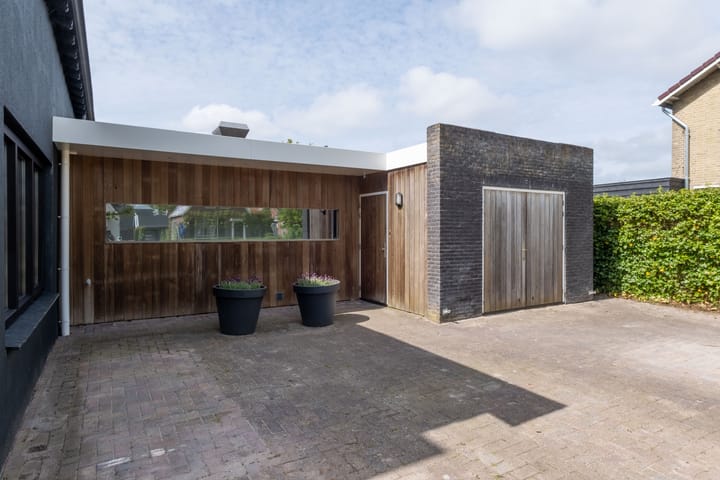 Photo 6 of Irenestraat 32