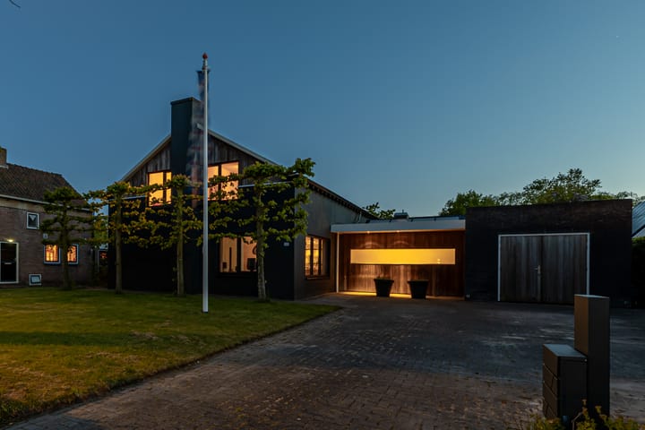 Photo 8 of Irenestraat 32