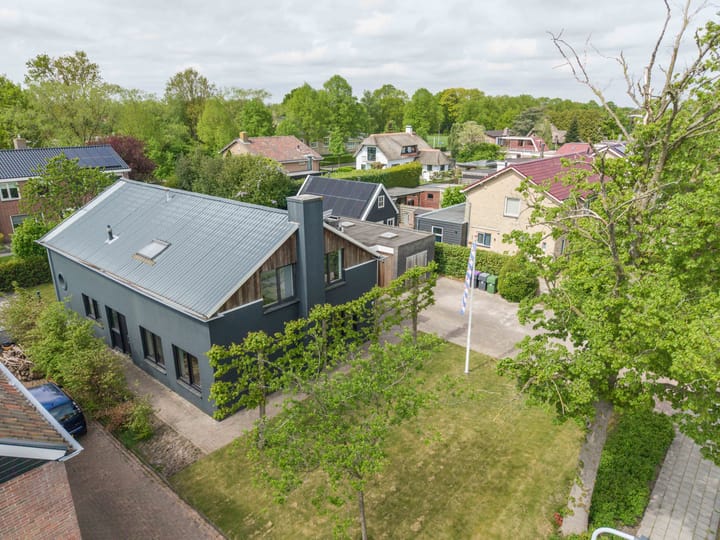 Photo 15 of Irenestraat 32