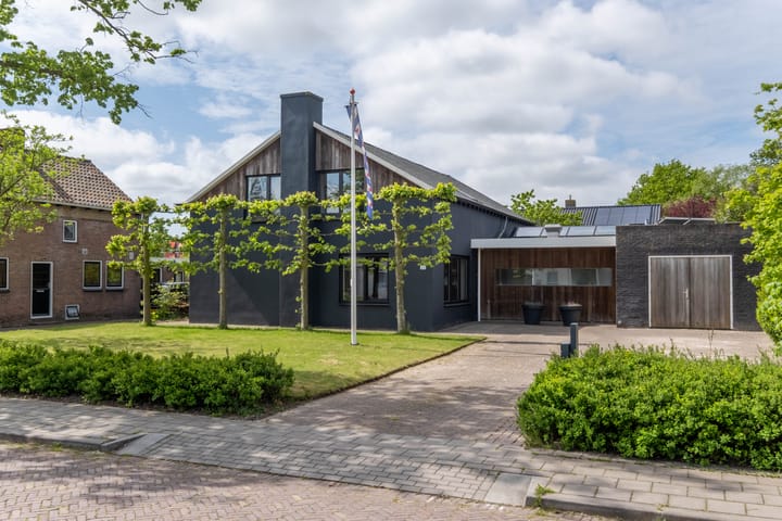 Photo 17 of Irenestraat 32