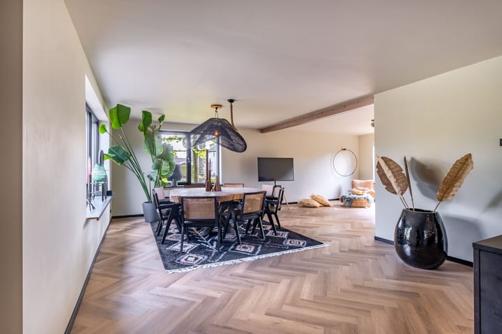 Photo 35 of Irenestraat 32