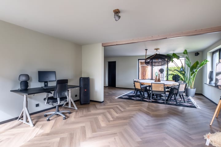 Photo 48 of Irenestraat 32