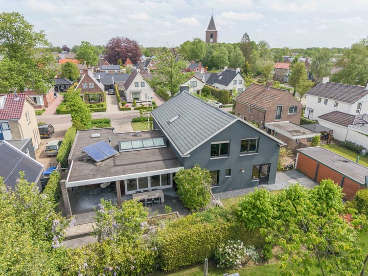 Photo 78 of Irenestraat 32