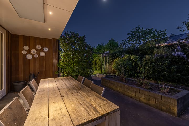 Photo 81 of Irenestraat 32