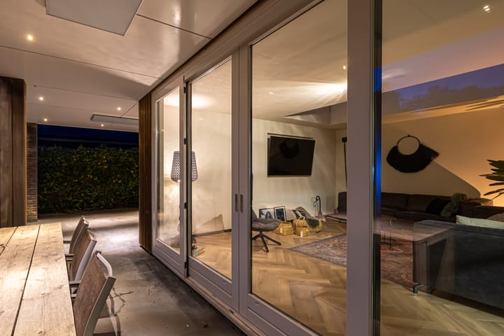 Photo 95 of Irenestraat 32