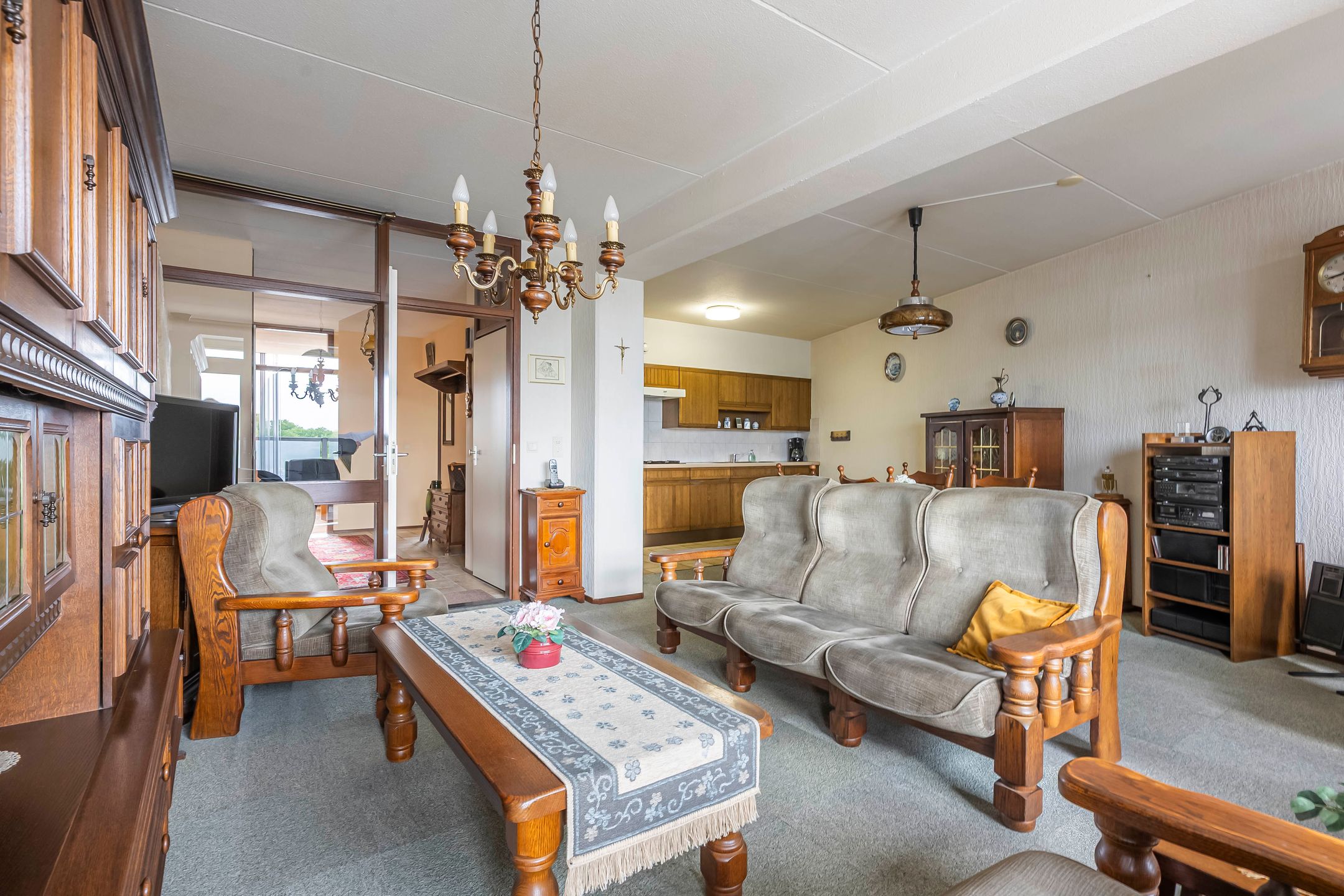 Photo 6 of Passage 32