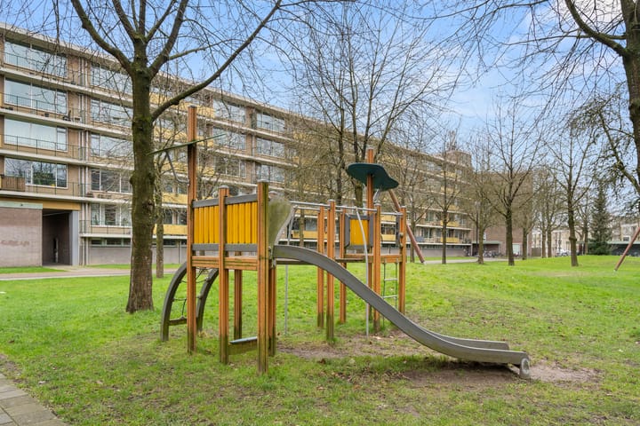 Photo 21 of Troelstraweg 73