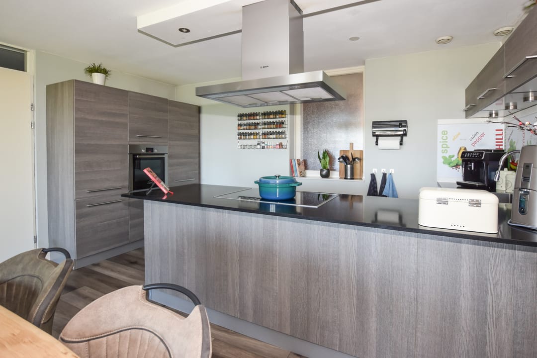 Foto 16 van Schout van Doernestraat 30