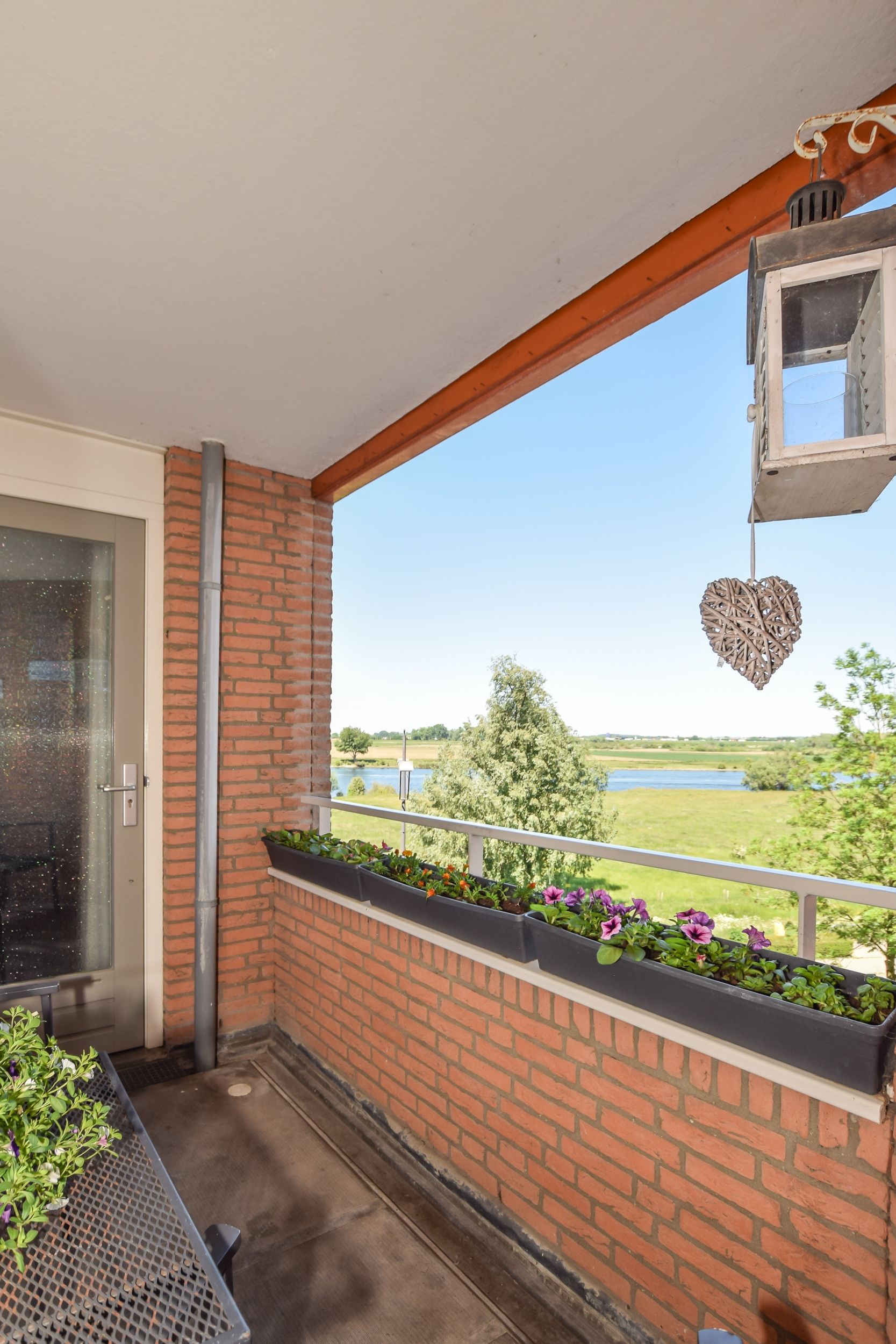 Foto 21 van Schout van Doernestraat 30