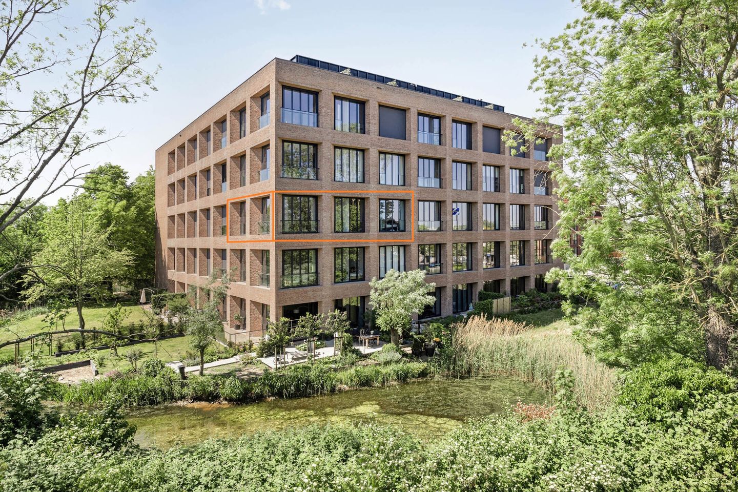 Foto 1 van Cosunpark 1-C6