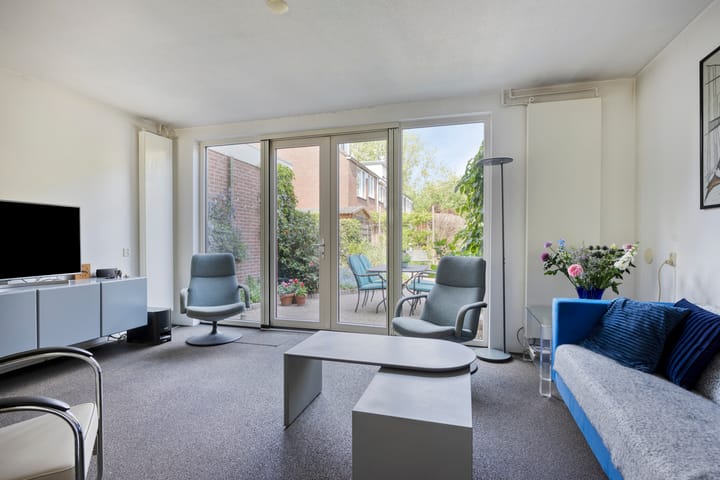 Photo 17 of Hermaat 85