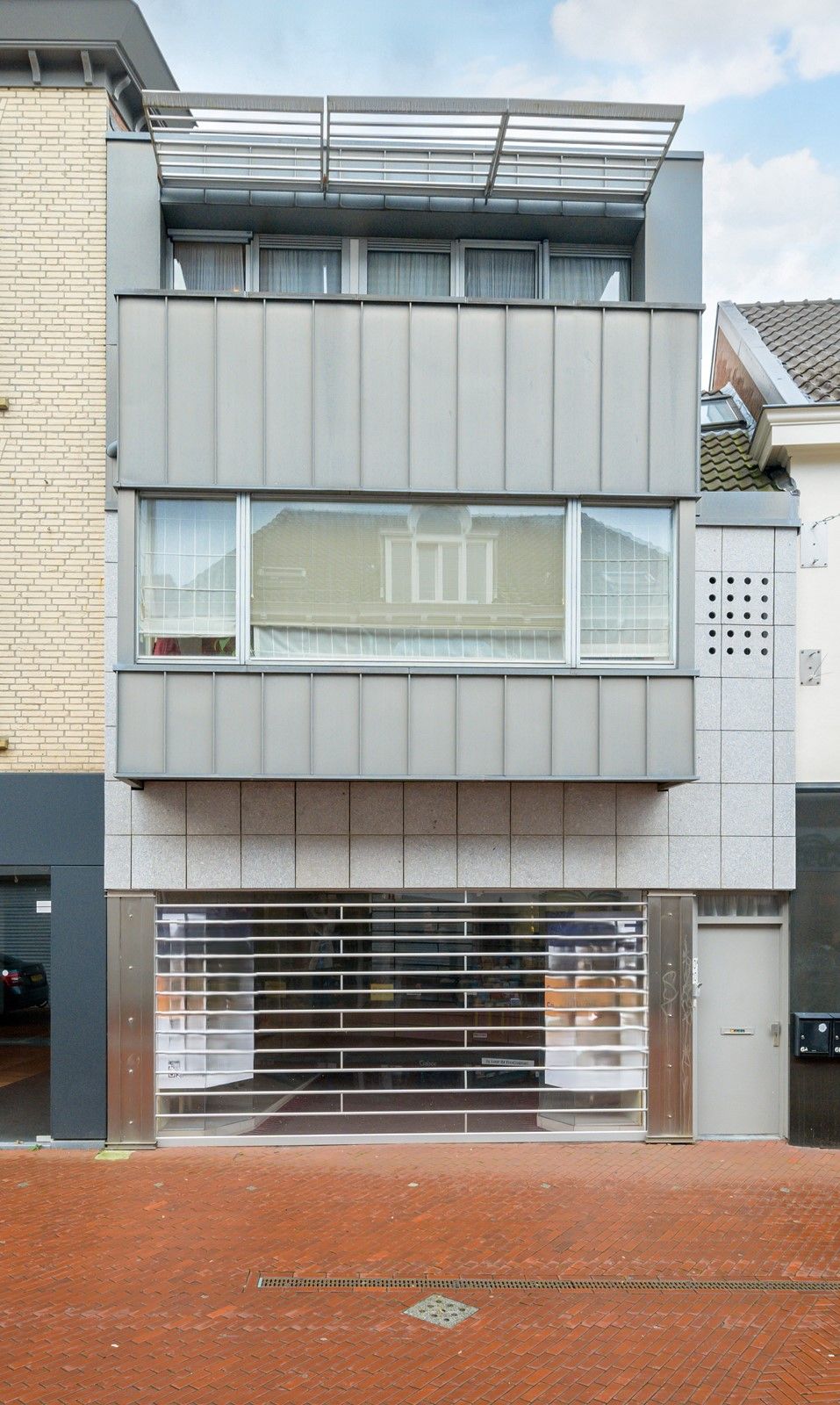 View photo 1 of Kerkstraat 10