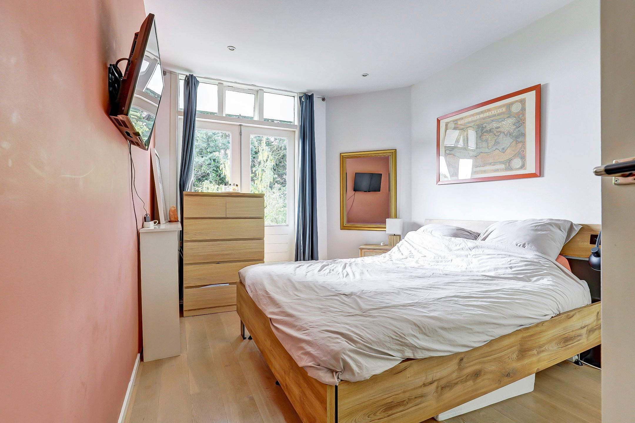 Foto 12 van Juliana van Stolberglaan 187